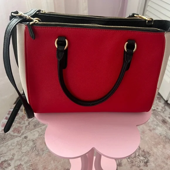 Coach Surrey Carryall Bag Purse in Red color block discontinued color - Picture 3 of 6